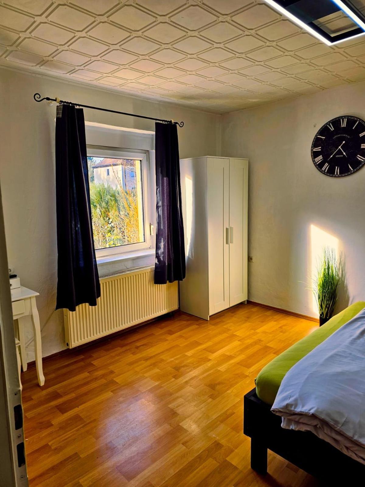 B&R Ferienhaus In Der Naehe Des Flughafens Núremberg Exterior foto